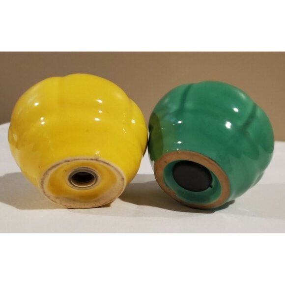 Round Green & Yellow Vintage Salt & Pepper Shakers - Picture 5 of 6